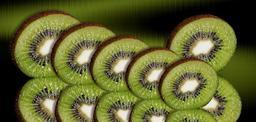 kiwi-fruit-kiwi-slices-arrangement-570134.jpg