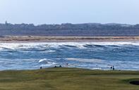 golf-golf-course-scenery-waves-sea-881387.jpg