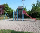 playground-game-device-slide-fun-783488.jpg