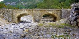 old-bridge-dry-torrent-stones-1251047.jpg