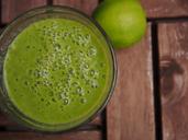 green-smoothie-healthy-frisch-juice-1383437.jpg