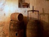 cellar-wine-botte-wine-barrels-97512.jpg