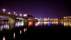 cityscape-bridge-chattanooga-river-936395.jpg