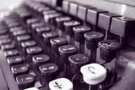 typewriter-keyboard-print-letters-701755.jpg