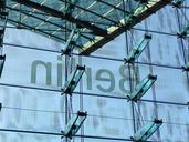 glass-berlin-central-station-facade-1029046.jpg