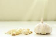 garlic-raw-raw-garlic-white-1039511.jpg