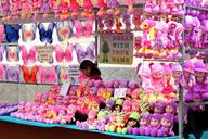 dolls-farmers-local-market-998384.jpg