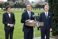 President_Obama,_Minister_Di_Rupo_and_King_Philippe_at_Flanders_Field_American_Cemetery_in_Belgium.jpg