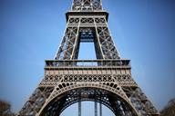 eiffel-tower-paris-architecture-530059.jpg