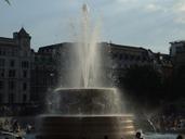 Fountain Trafalgar square.jpg