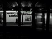 subway-platform-subway-station-569264.jpg