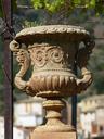 planter-vase-terracotta-old-1338712.jpg