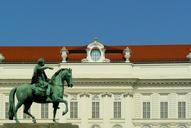 vienna-equestrian-statue-reiter-333719.jpg