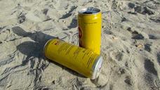 beer-beach-summer-fun-young-1312787.jpg