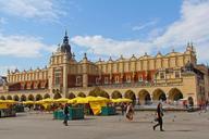 market-square-picturesque-view-city-940732.jpg