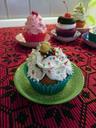 cupcake-sweet-dessert-food-694328.jpg