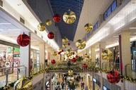 shopping-decoration-christmas-mall-562617.jpg