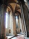 Gothic_and_French_apse_(about_1270-1275-end_13th_century)_of_the_church_of_San_Lorenzo_Maggiore_in_Naples.jpg