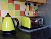 kitchen-toaster-kettle-home-874805.jpg