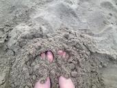 sand-feet-toes-beach-fun-369609.jpg