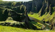 iceland-canyon-gorges-torrent-490126.jpg