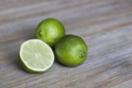 lime-green-wood-slice-citrus-755289.jpg