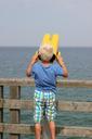 child-telescope-sea-watch-816480.jpg