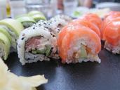 sushi-dinner-eat-japanese-food-1091679.jpg