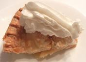 apple-pie-whipped-cream-pastry-702724.jpg