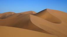 mongolia-sand-dune-desert-landscape-831294.jpg