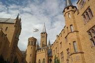 castle-fortress-courtyard-200547.jpg