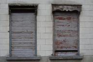 shutters-dilapidated-building-472928.jpg