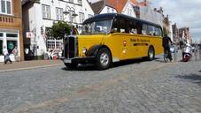 bus-vehicle-husum-old-bus-oldtimer-362927.jpg