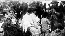 Immigrants ba 1914.jpg