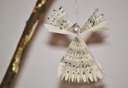 angel-christmas-decorations-565543.jpg