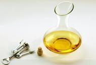 wine-decanter-glass-bottle-opener-856320.jpg