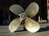 propeller-large-shiny-hamburg-986831.jpg