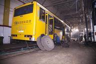 bus-wheel-repair-shop-361411.jpg