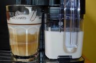 latte-macchiato-coffee-tea-646272.jpg