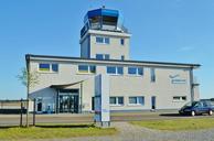 airport-tower-management-735511.jpg