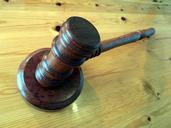 court-hammer-auction-law-510750.jpg