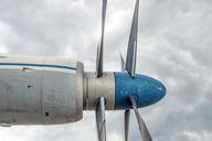 propeller-aircraft-detail-587059.jpg