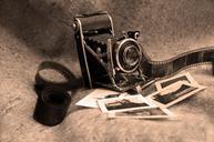 old-camera-photography-photographer-83750.jpg