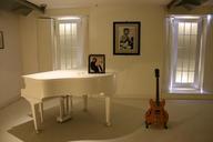 john-lennon-white-piano-guitar-252783.jpg