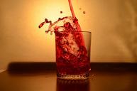 splash-glass-liquid-red-pouring-389893.jpg