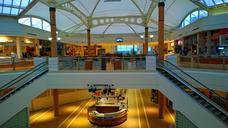 shopping-mall-mall-vancouver-346434.jpg