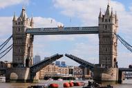 tower-bridge-bridge-opening-417438.jpg