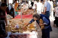 market-old-elderly-france-provence-601238.jpg