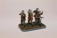 toy-soldiers-military-paratroopers-457557.jpg