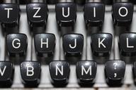 typewriter-keyboard-type-vintage-1227357.jpg